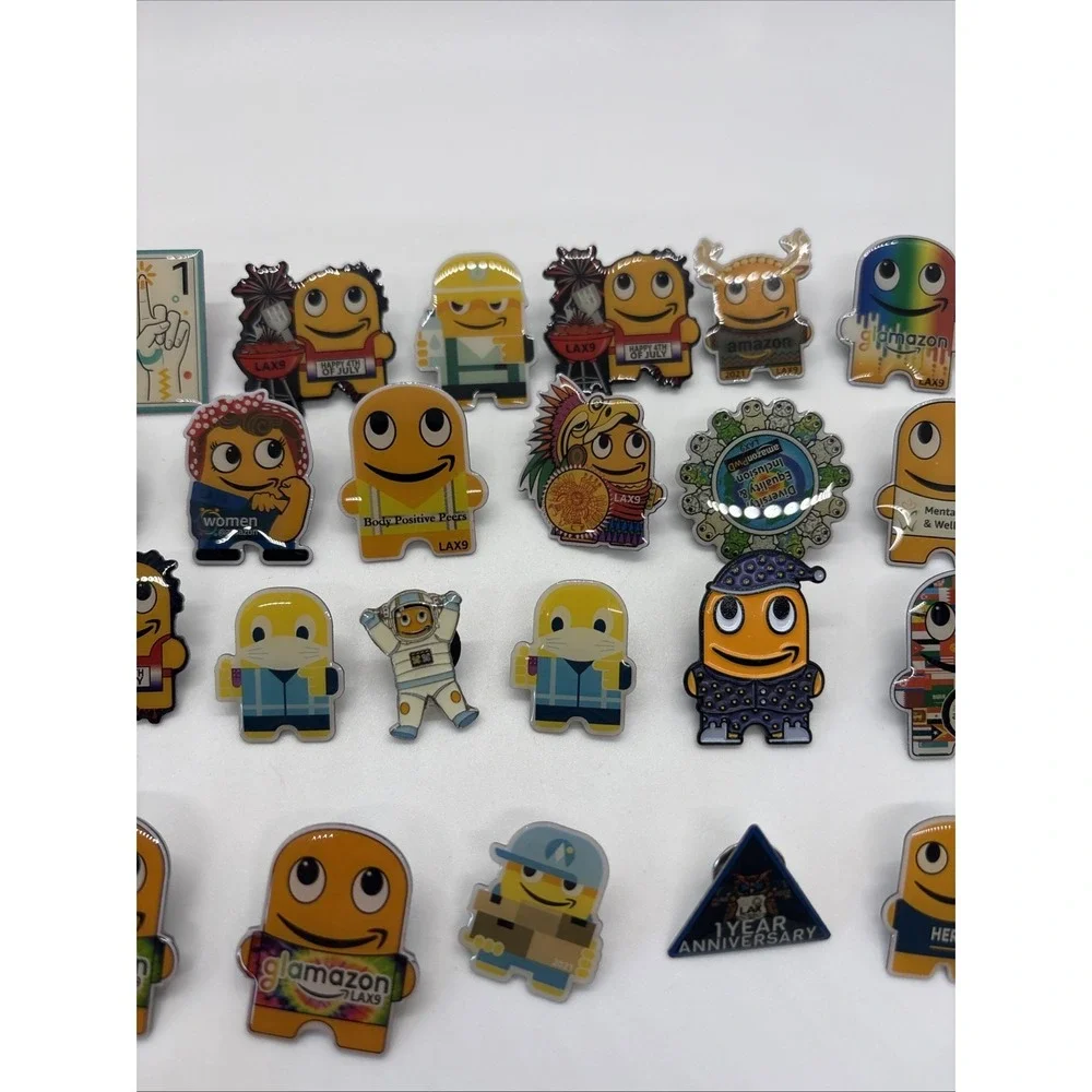 Amazon Peccy Pin Lot of 32 Advertising Promotional Pinbacks LAX9 Glamazon Hero